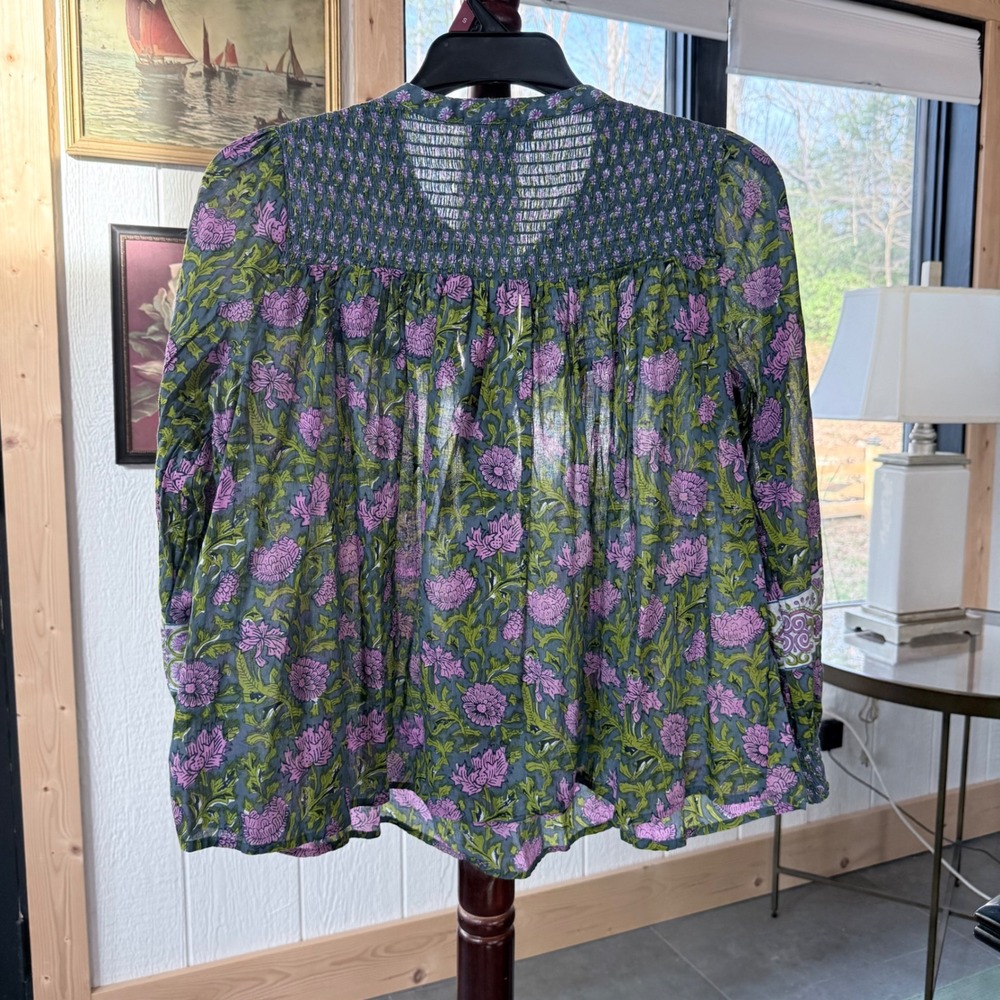Rachel Zoe Floral 100% Cotton Smocked Blouse Blue Purple Boho Tassel Top Size M - Picture 6 of 9